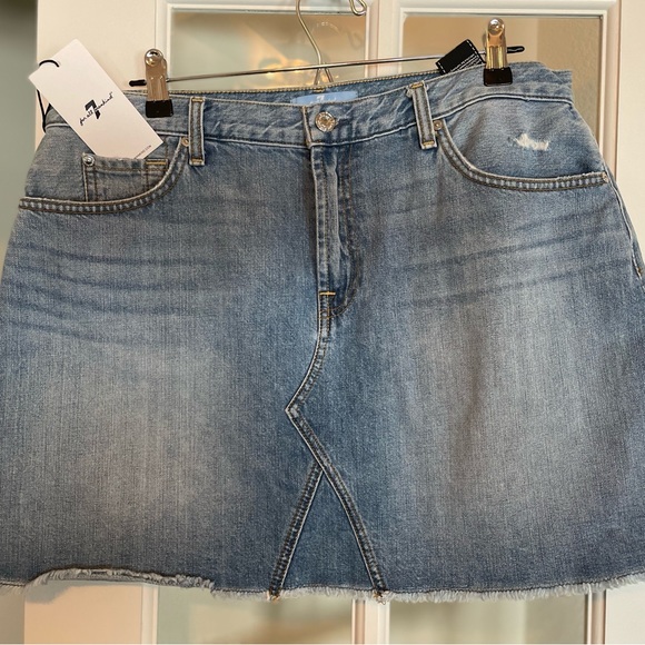 NWT 7 for all Mankind Size 32 denim skirt - Picture 1 of 2